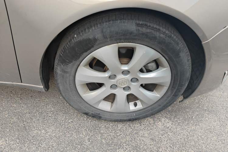 Used Buick Regal 2015 1.6T Elite Tech Model Right Front Wheel Hub