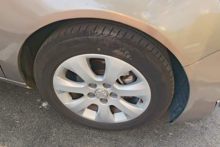 Used Buick Regal 2015 2.0L Leading Fashion Edition Right Front Wheel Hub