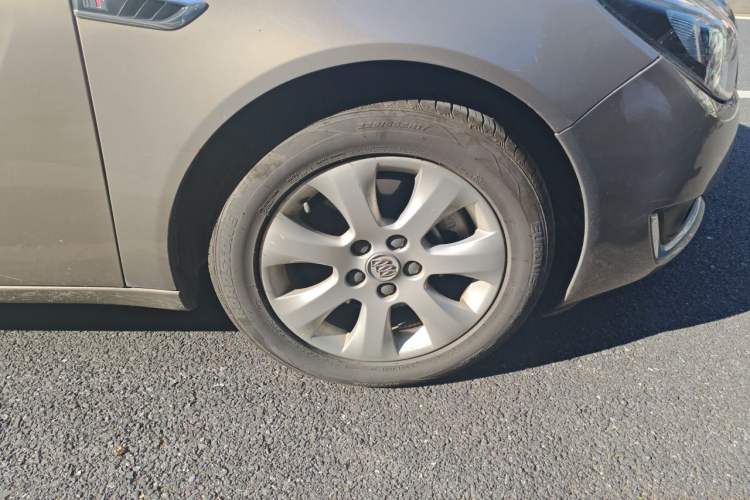 Used Buick Regal 2015 1.6T Leading Technology Model Right Front Wheel Hub