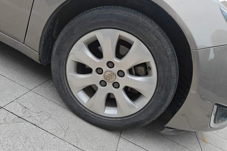 Used Buick Regal 2015 1.6T Elite Tech Model Right Front Wheel Hub
