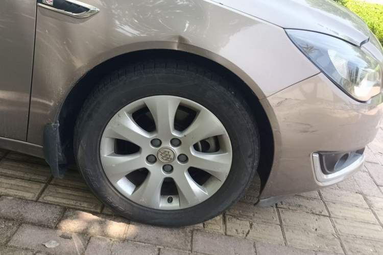 Used Buick Regal 2015 1.6T Leading Technology Model Right Front Wheel Hub