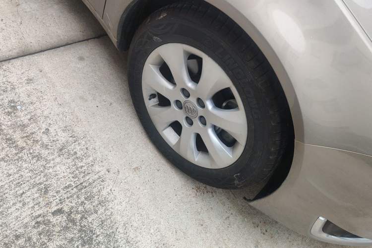 Used Buick Regal 2015 1.6T Elite Tech Model Right Front Wheel Hub