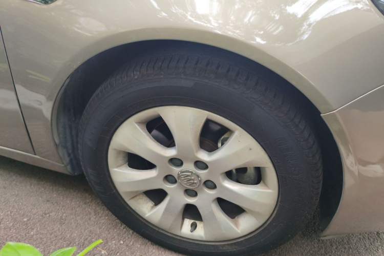 Used Buick Regal 2015 1.6T Elite Tech Model Right Front Wheel Hub