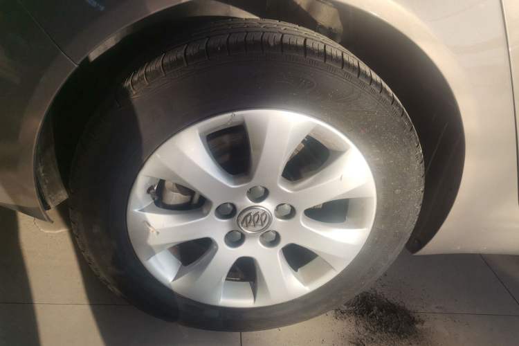 Used Buick Regal 2015 1.6T Elite Tech Model Right Rear Wheel Hub