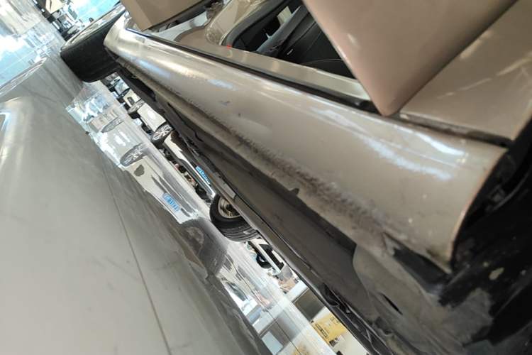 Used Buick Regal 2015 1.6T Fashion Tech Model Right Side Sill