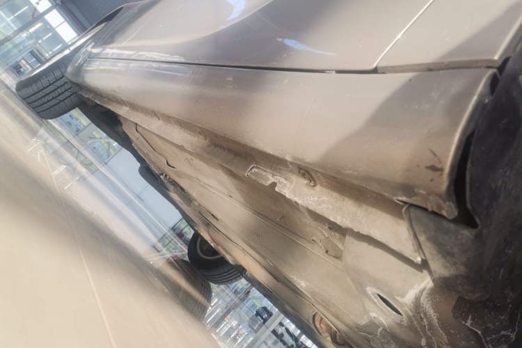 Used Buick Regal 2015 1.6T Elite Tech Model Right Side Sill