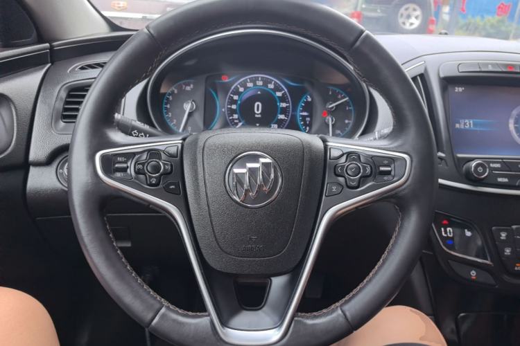 Used Buick Regal 2015 1.6T Elite Tech Model Steering Wheel
