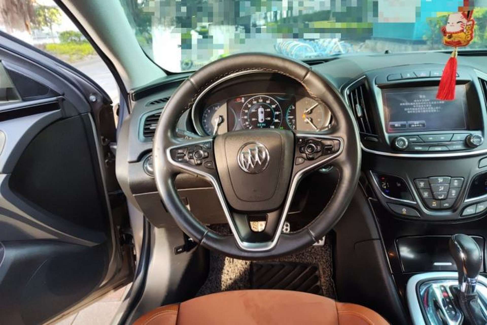 Used Buick Regal 2015 1.6T Elite Tech Model Steering Wheel