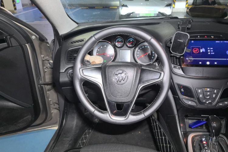 Used Buick Regal 2015 1.6T Leading Technology Model Steering Wheel