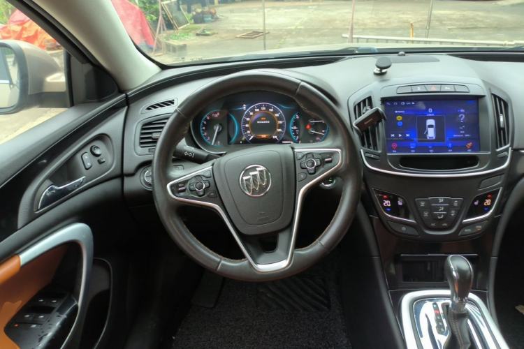 Used Buick Regal 2015 1.6T Elite Tech Model Steering Wheel