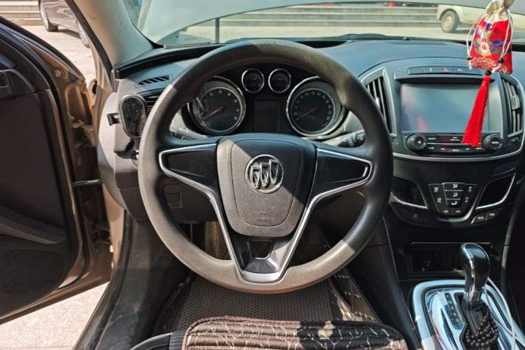 Used Buick Regal 2015 1.6T Leading Technology Model Steering Wheel