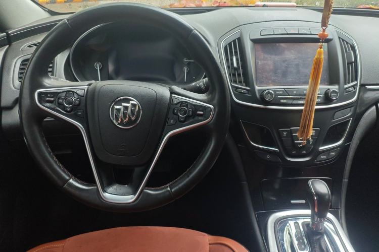 Used Buick Regal 2015 1.6T Elite Tech Model Steering Wheel