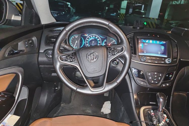 Used Buick Regal 2015 1.6T Elite Tech Model Steering Wheel