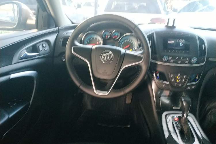Used Buick Regal 2015 1.6T Leading Technology Model Steering Wheel