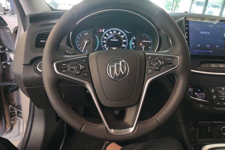 Used Buick Regal 2015 1.6T Elite Tech Model Steering Wheel