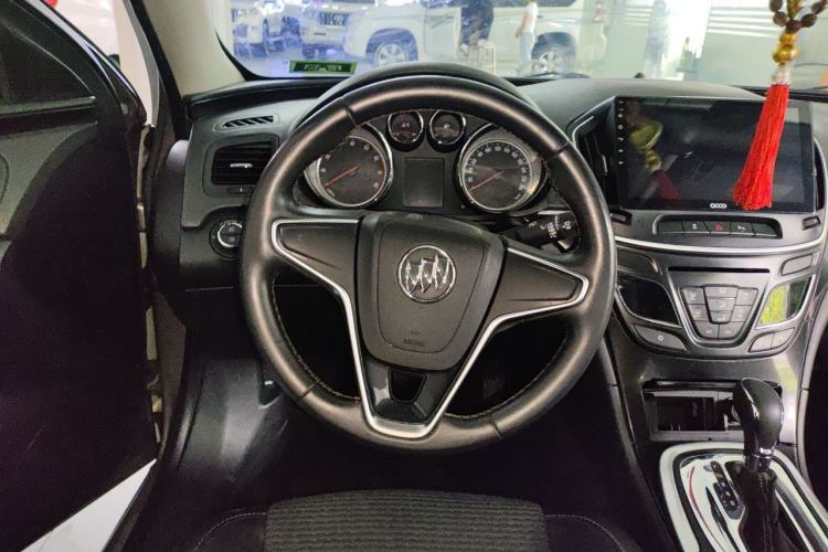 Used Buick Regal 2015 1.6T Leading Technology Model Steering Wheel