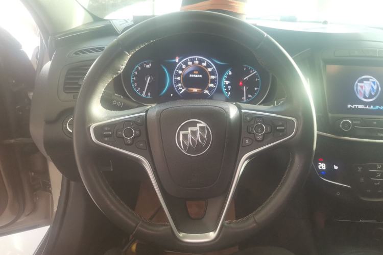 Used Buick Regal 2015 1.6T Elite Tech Model Steering Wheel