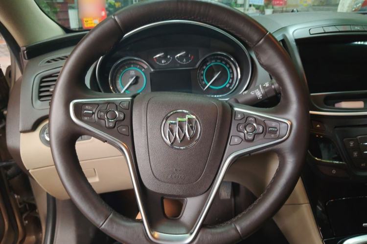 Used Buick Regal 2015 2.0L Elite Fashion Edition Steering Wheel