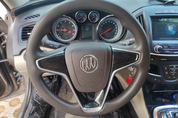 Used Buick Regal 2015 2.0L Leading Fashion Edition Steering Wheel