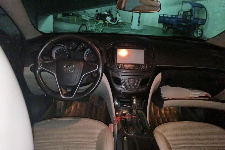 Used Buick Regal 2015 2.0L Leading Fashion Edition Steering Wheel