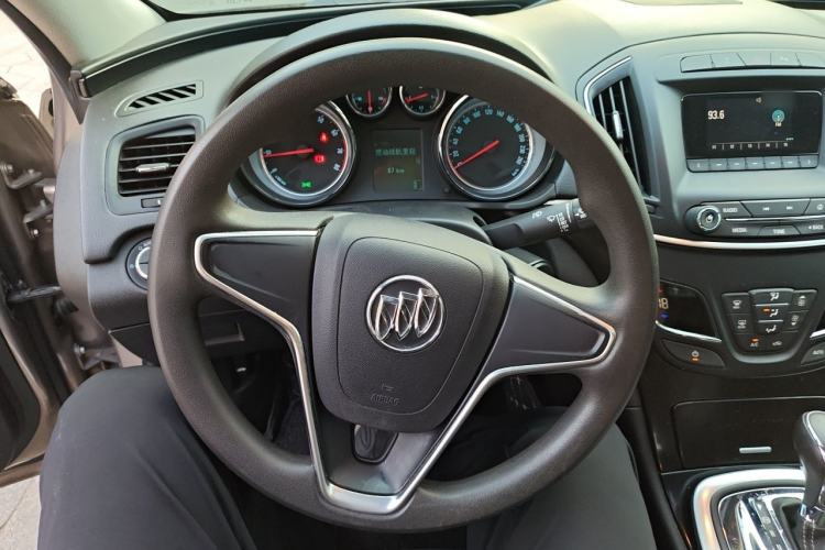 Used Buick Regal 2015 1.6T Leading Technology Model Steering Wheel