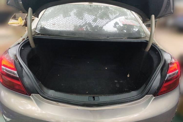 Used Buick Regal 2015 1.6T Elite Tech Model Trunk