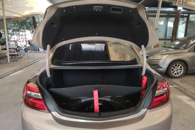Used Buick Regal 2015 1.6T Elite Tech Model Trunk