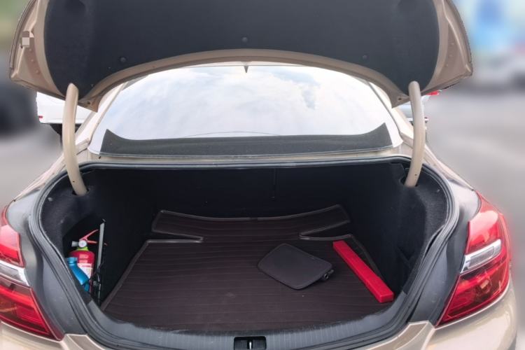 Used Buick Regal 2015 1.6T Elite Tech Model Trunk