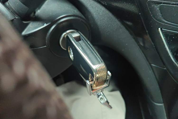 Used Buick Regal 2015 1.6T Leading Technology Model Vehicle Key