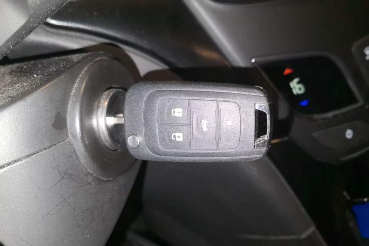 Used Buick Regal 2015 1.6T Leading Technology Model Vehicle Key