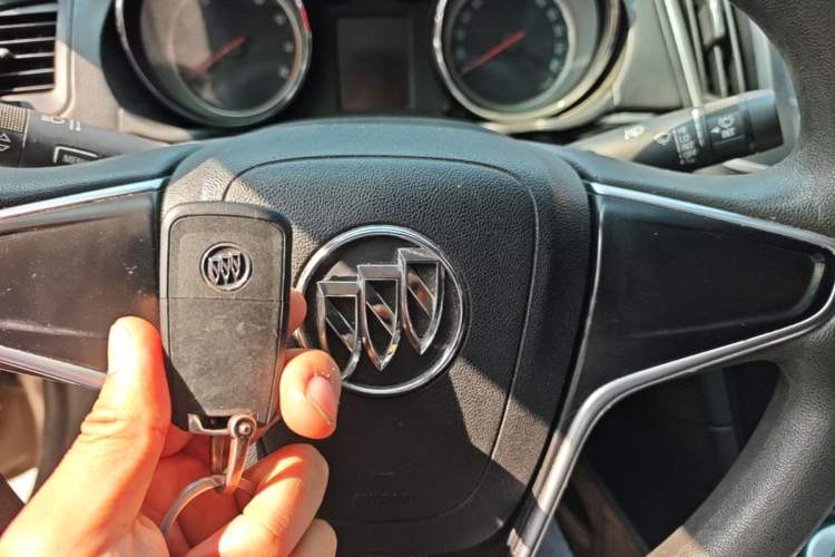 Used Buick Regal 2015 1.6T Leading Technology Model Vehicle Key