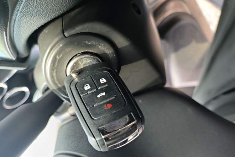 Used Buick Regal 2015 1.6T Leading Technology Model Vehicle Key