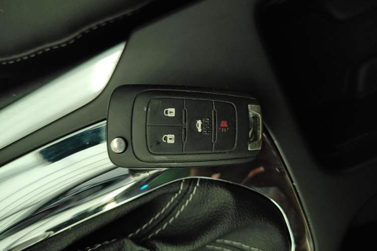 Used Buick Regal 2015 1.6T Fashion Tech Model Vehicle Key