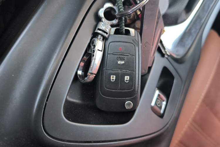 Used Buick Regal 2015 1.6T Elite Tech Model Vehicle Key