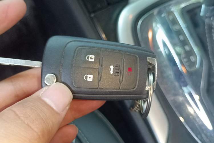 Used Buick Regal 2015 1.6T Leading Technology Model Vehicle Key