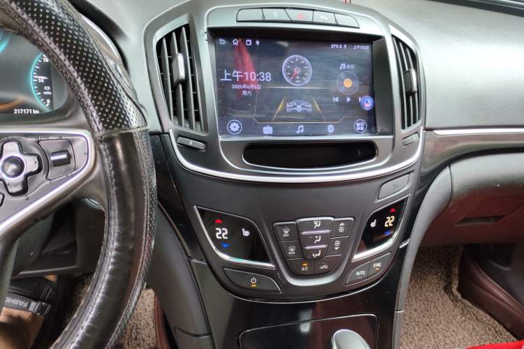 Used Buick Regal 2015 1.6T Elite Tech Model Audio And AC Panel