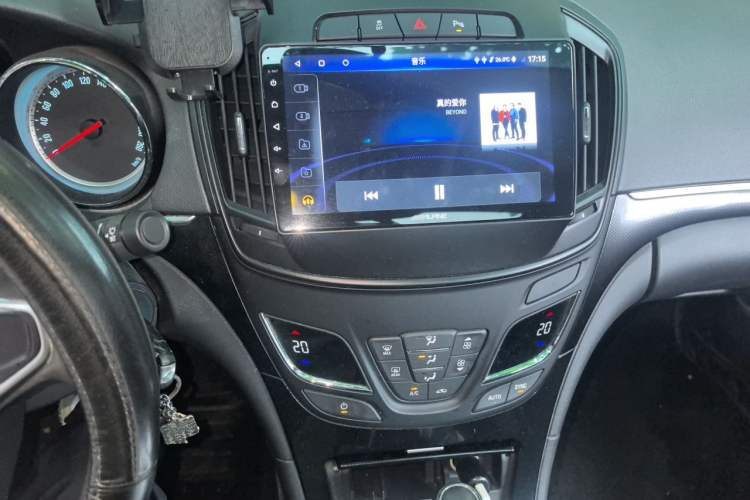 Used Buick Regal 2015 1.6T Leading Technology Model Audio And AC Panel