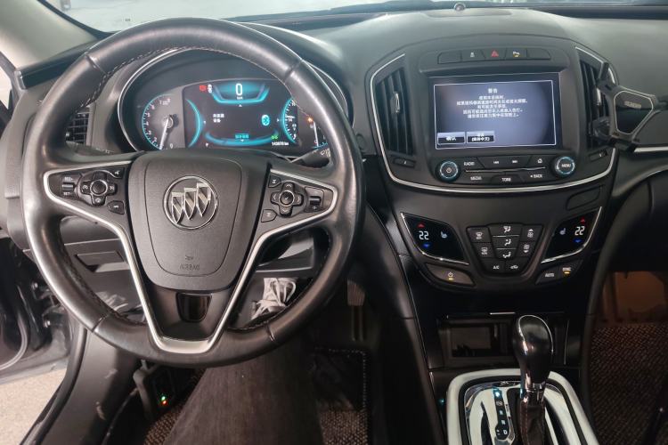 Used Buick Regal 2015 1.6T Elite Tech Model Center Console