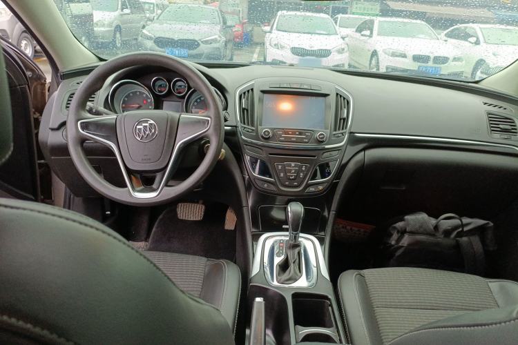 Used Buick Regal 2015 1.6T Leading Technology Model Center Console