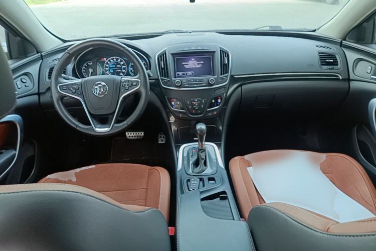 Used Buick Regal 2015 1.6T Elite Tech Model Center Console