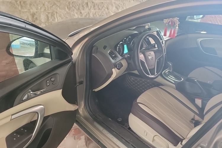 Used Buick Regal 2015 2.0L Leading Fashion Edition Driver Seat
