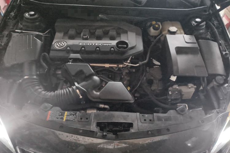 Used Buick Regal 2015 2.0L Leading Fashion Edition Engine Bay