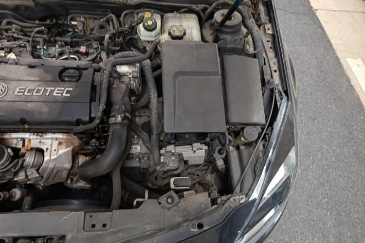 Used Buick Regal 2015 1.6T Leading Technology Model Engine Bay Left