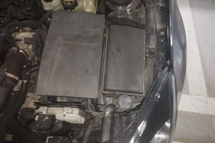 Used Buick Regal 2015 1.6T Leading Technology Model Engine Bay Left