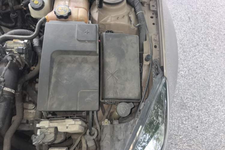Used Buick Regal 2015 1.6T Leading Technology Model Engine Bay Left