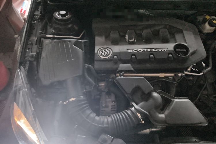 Used Buick Regal 2015 2.0L Leading Fashion Edition Engine Bay Right