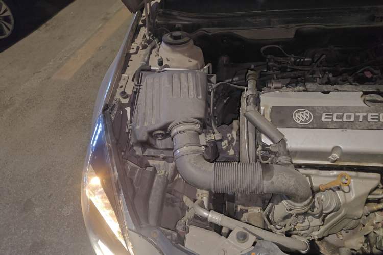Used Buick Regal 2015 1.6T Leading Technology Model Engine Bay Right