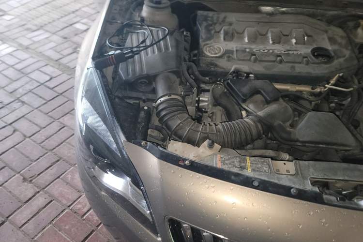 Used Buick Regal 2015 2.0L Leading Fashion Edition Engine Bay Right