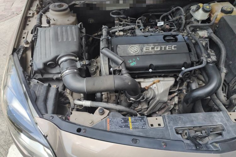 Used Buick Regal 2015 1.6T Elite Tech Model Engine Bay Right