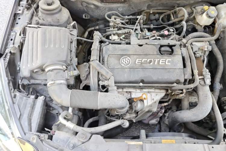 Used Buick Regal 2015 1.6T Elite Tech Model Engine Bay Right